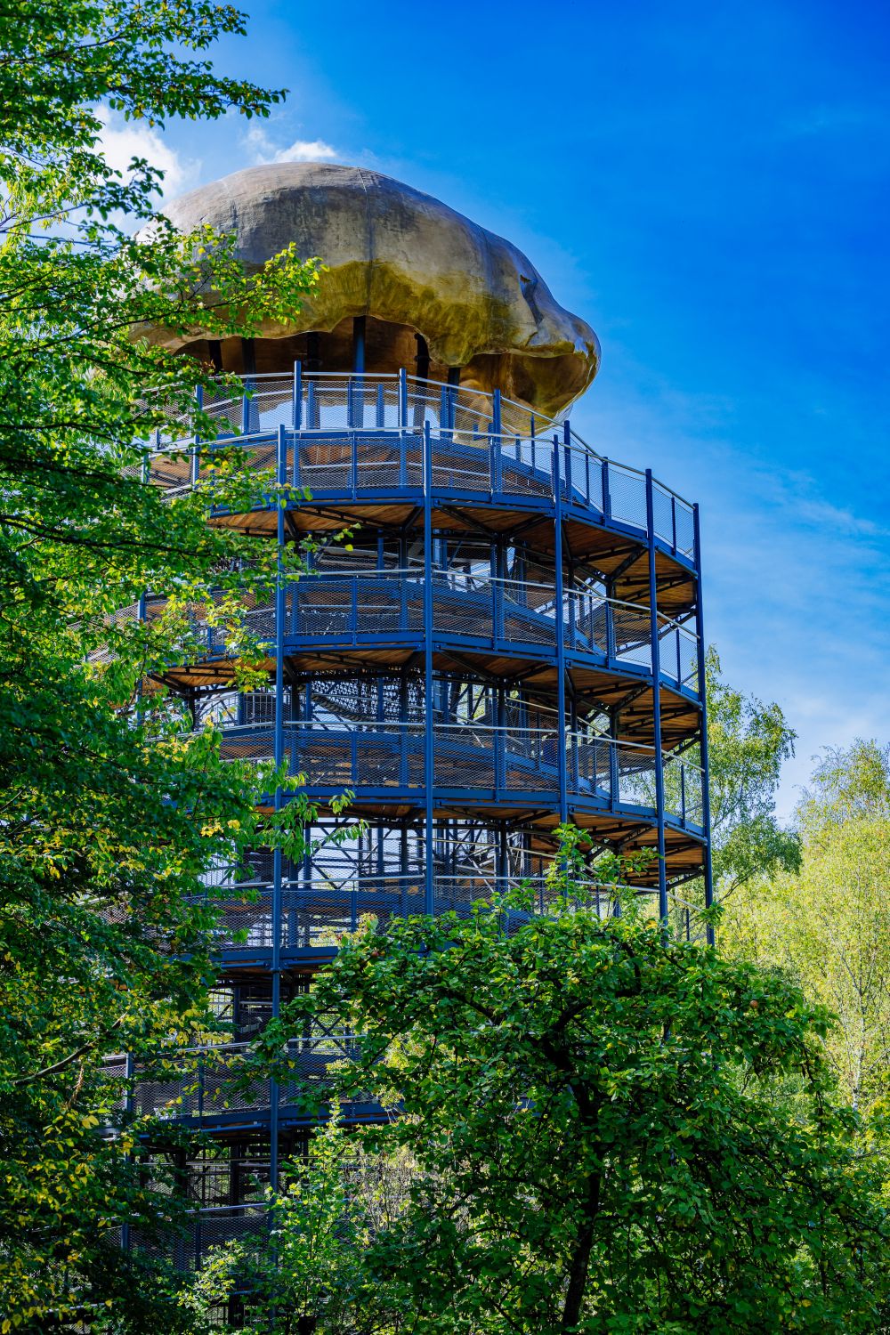 Exterior view of the Höhlenblick Tower with the skull-shaped dome